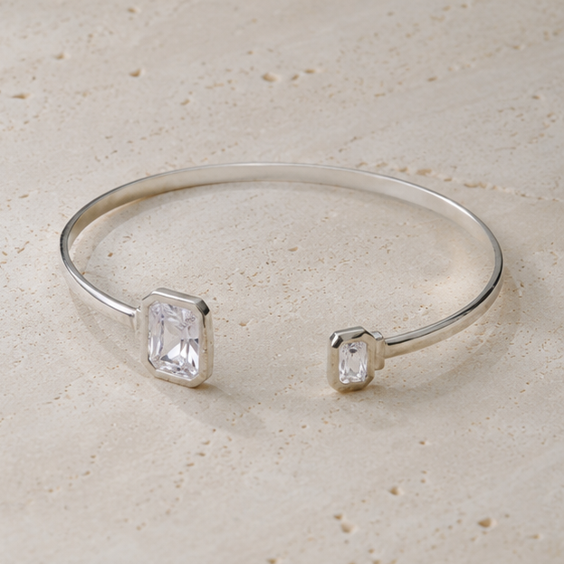 Bracelete Retangular com Banho em Ródio Branco