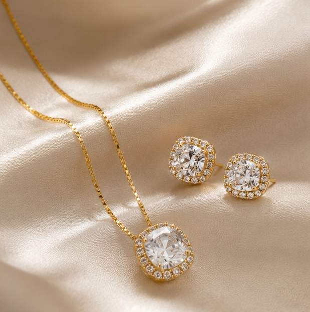 Conjunto Elegance Halo™ | Colar e Brincos Banhados a Ouro