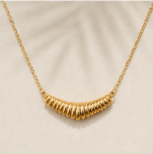 Colar Texturizado com Banho em Ouro 18k